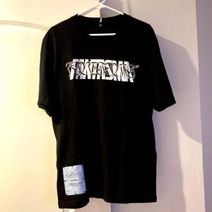 Authentic beautifully patterned t shirt